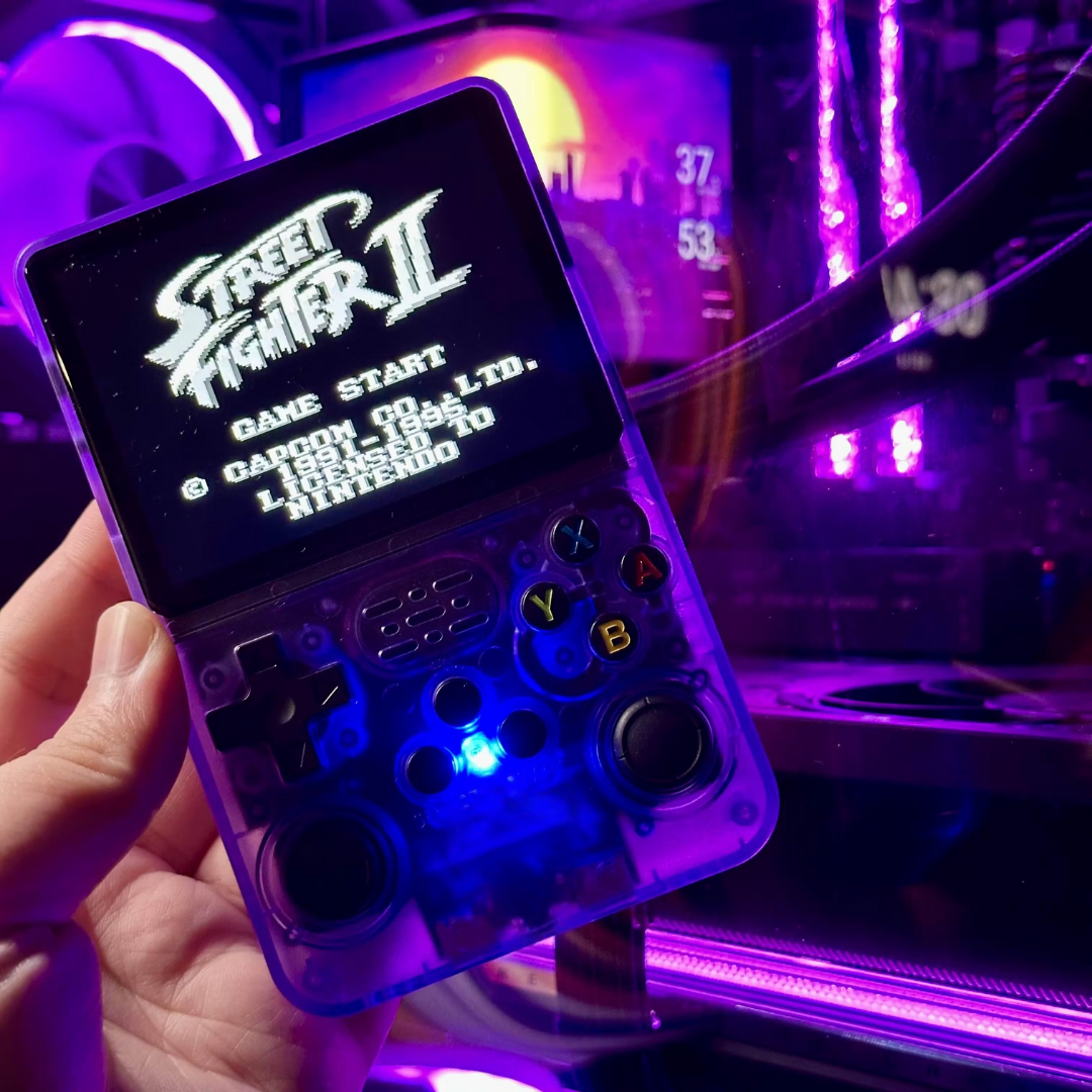 Pokémon displayed on TV via handheld